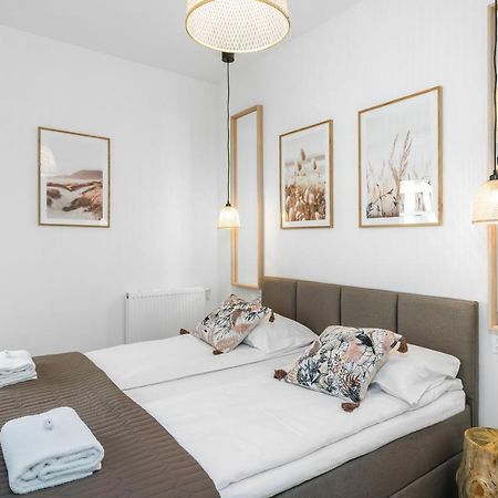 פוזנן Apartments Na Podgorniku By Renters Prestige מראה חיצוני תמונה